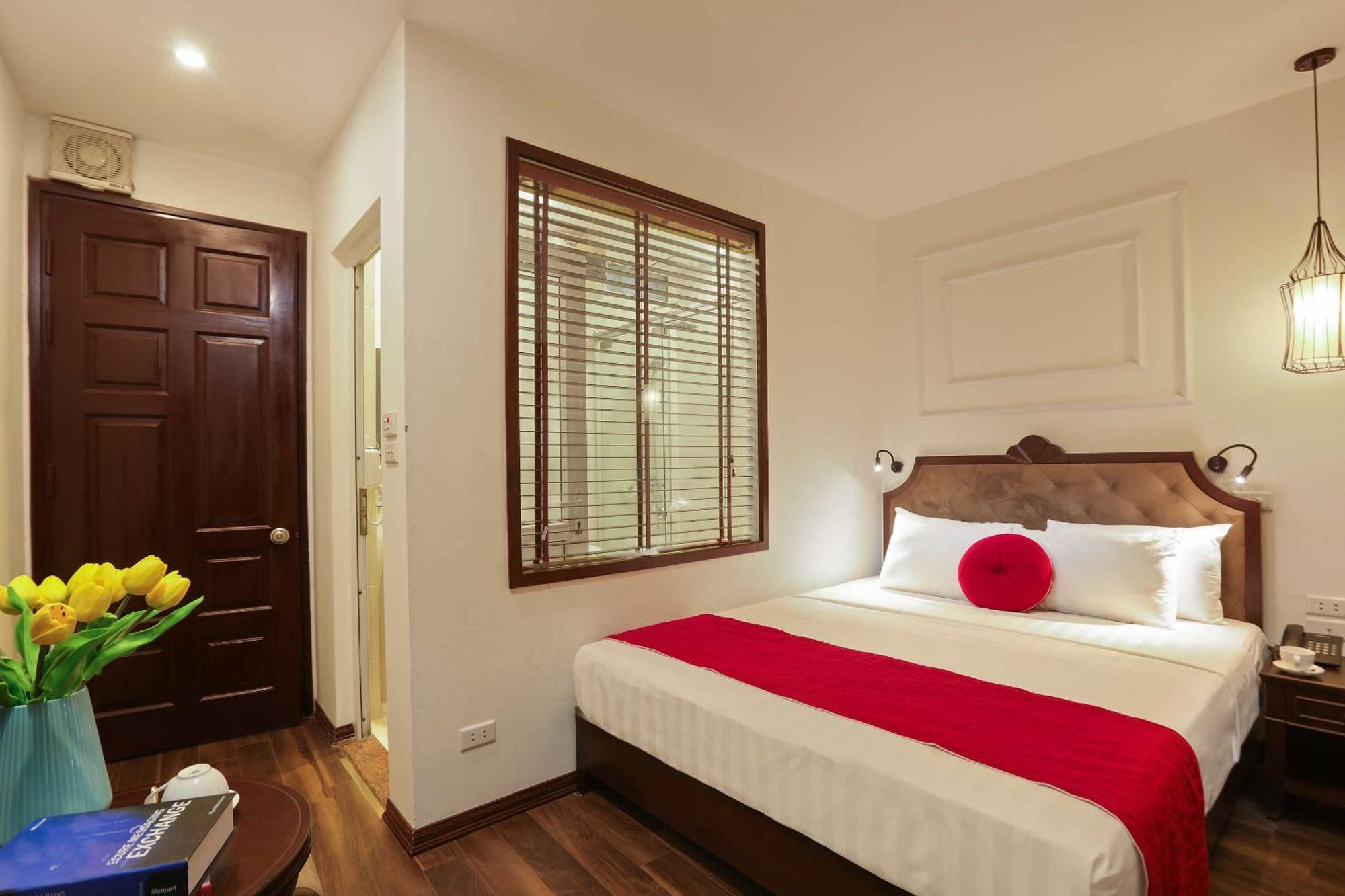 The Sinh Tourist Hotel & Travel Hanoi Exterior photo