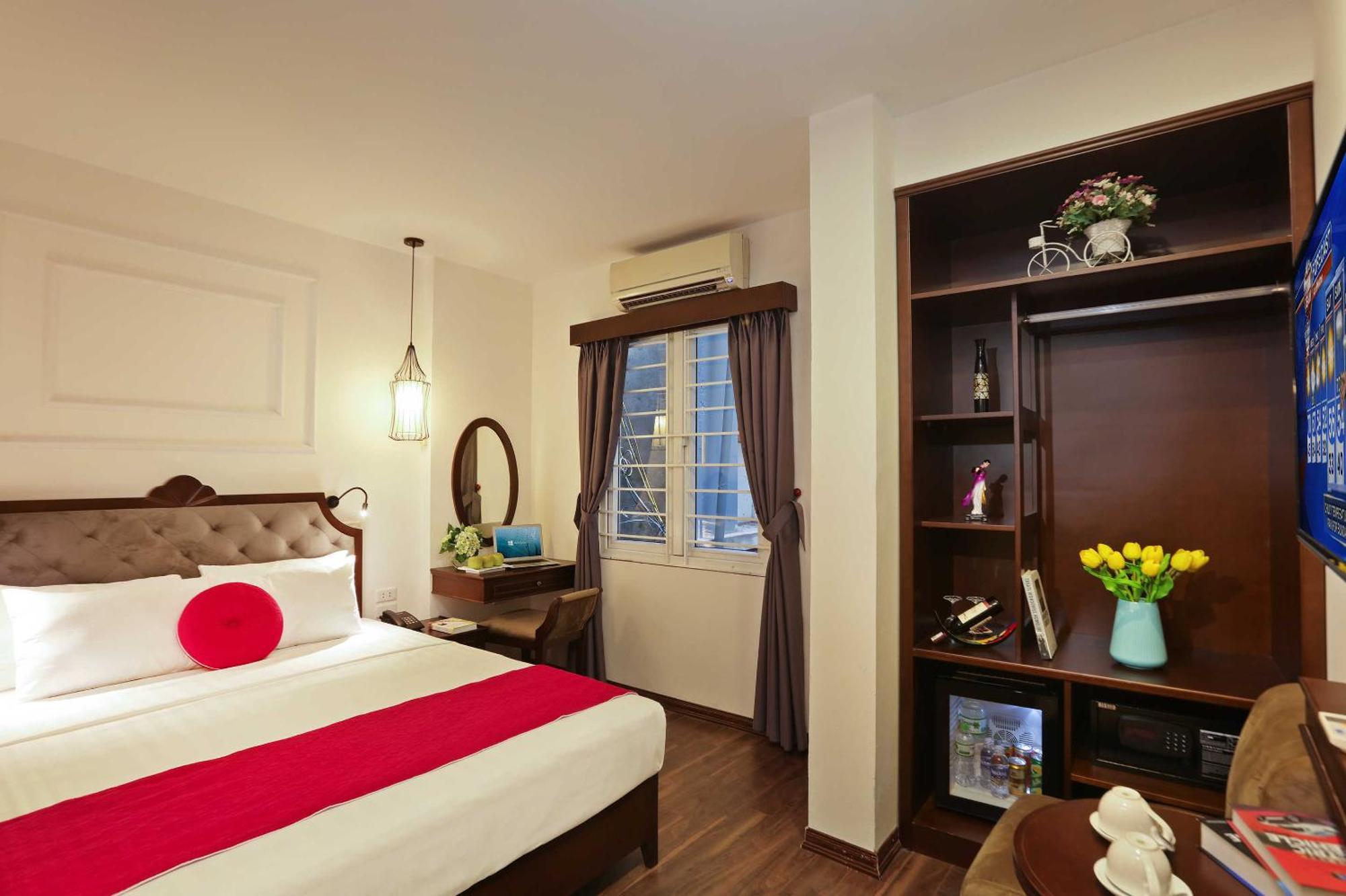 The Sinh Tourist Hotel & Travel Hanoi Exterior photo