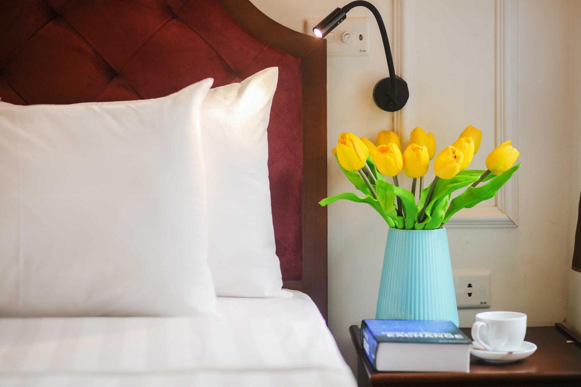 The Sinh Tourist Hotel & Travel Hanoi Exterior photo
